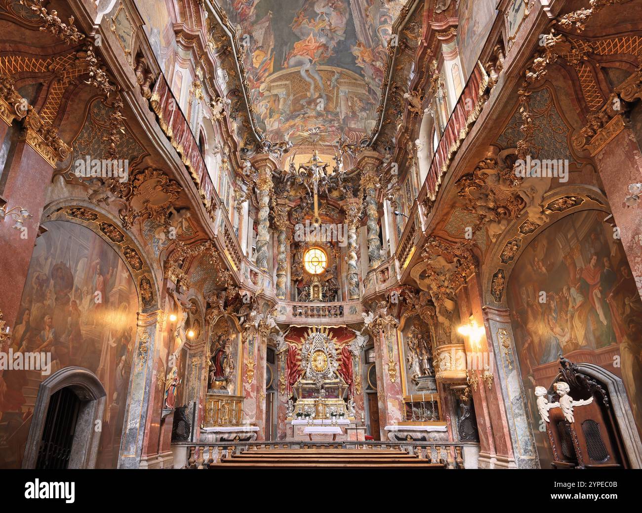 Das Innere der Asamkirche oder St. Johann Nepomuk oder Asamkirche ist eine Barockkirche in München Stockfoto