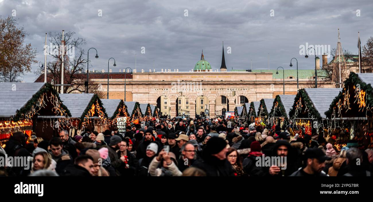 Wiener Wahrzeichen zu Weihnachten Stockfoto