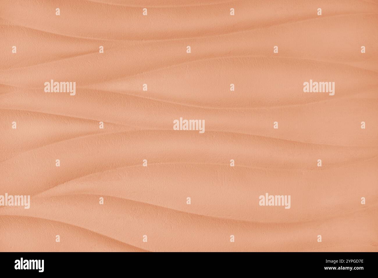 Gipswand mit volumetrischer Relief-Oberfläche, welliges Formmuster, orangefarbene Gipspanplatte. Inneneinrichtung, Designelement. Hintergrundbild, Hintergrund, Stockfoto
