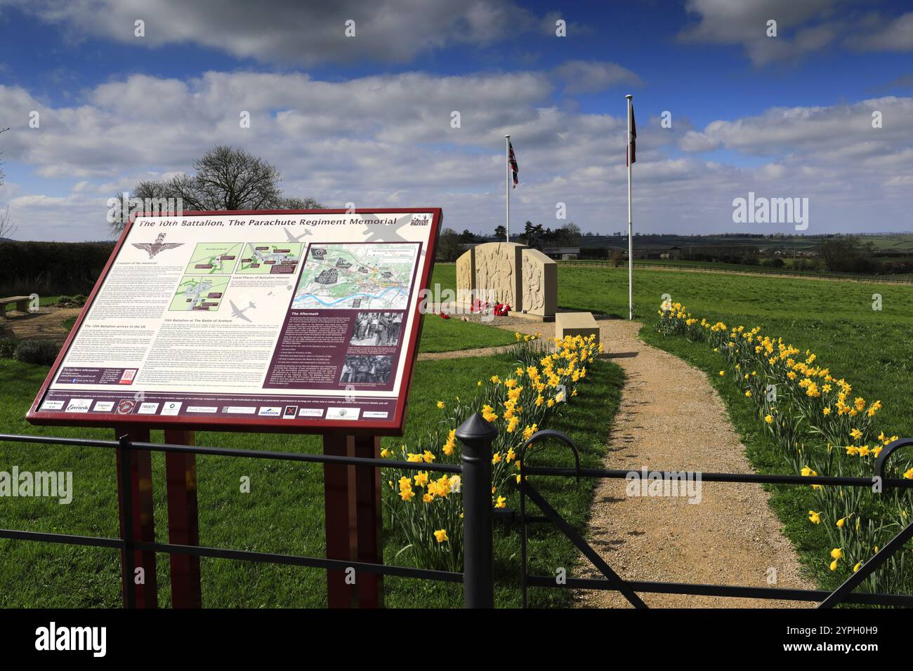 Das Denkmal des 10. Bataillons Fallschirmregiments, Burrough on the Hill Village, Leicestershire, England, Großbritannien Stockfoto