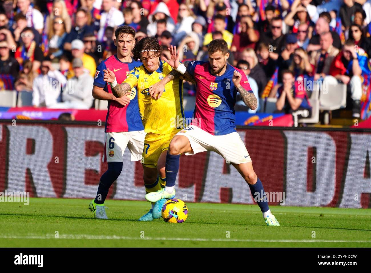 30. November 2024; Estadi Olimpic Lluis Companys, Barcelona, Spanien, Spanisch La Liga Fußball, Barcelona gegen Las Palmas; Martinez FC Barcelona behält Besitz Stockfoto