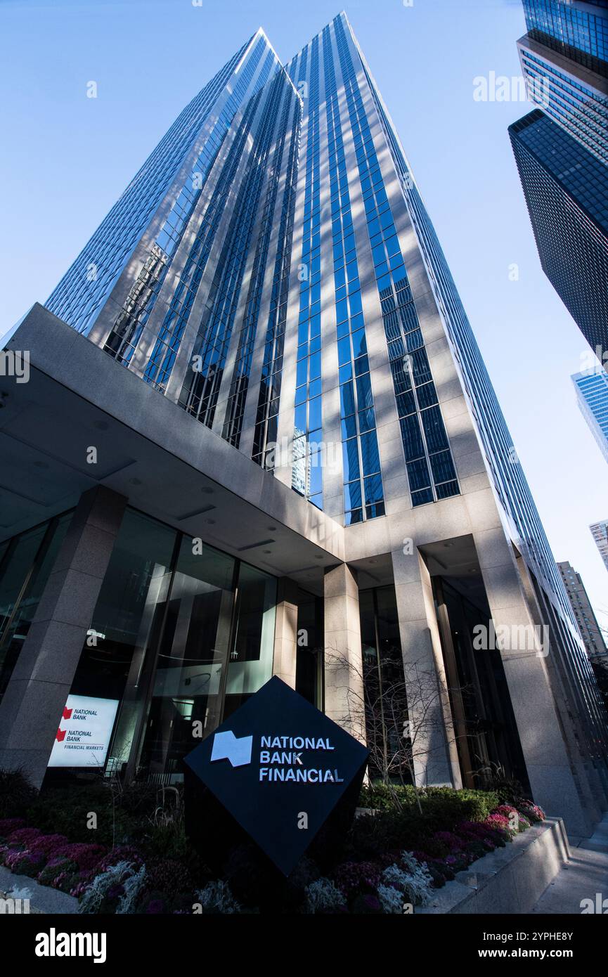 Blick auf die National Bank Financial im Exchange Tower in der King Street West in der Innenstadt von Toronto, Ontario, Kanada Stockfoto