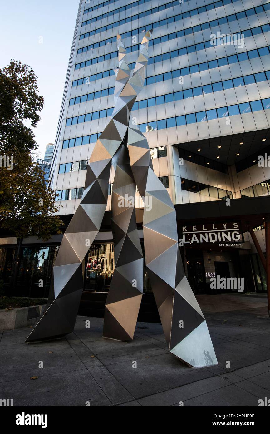 Citigroup platziert geometrische Skulpturen an der Front Street West im Zentrum von Toronto, Ontario, Kanada Stockfoto