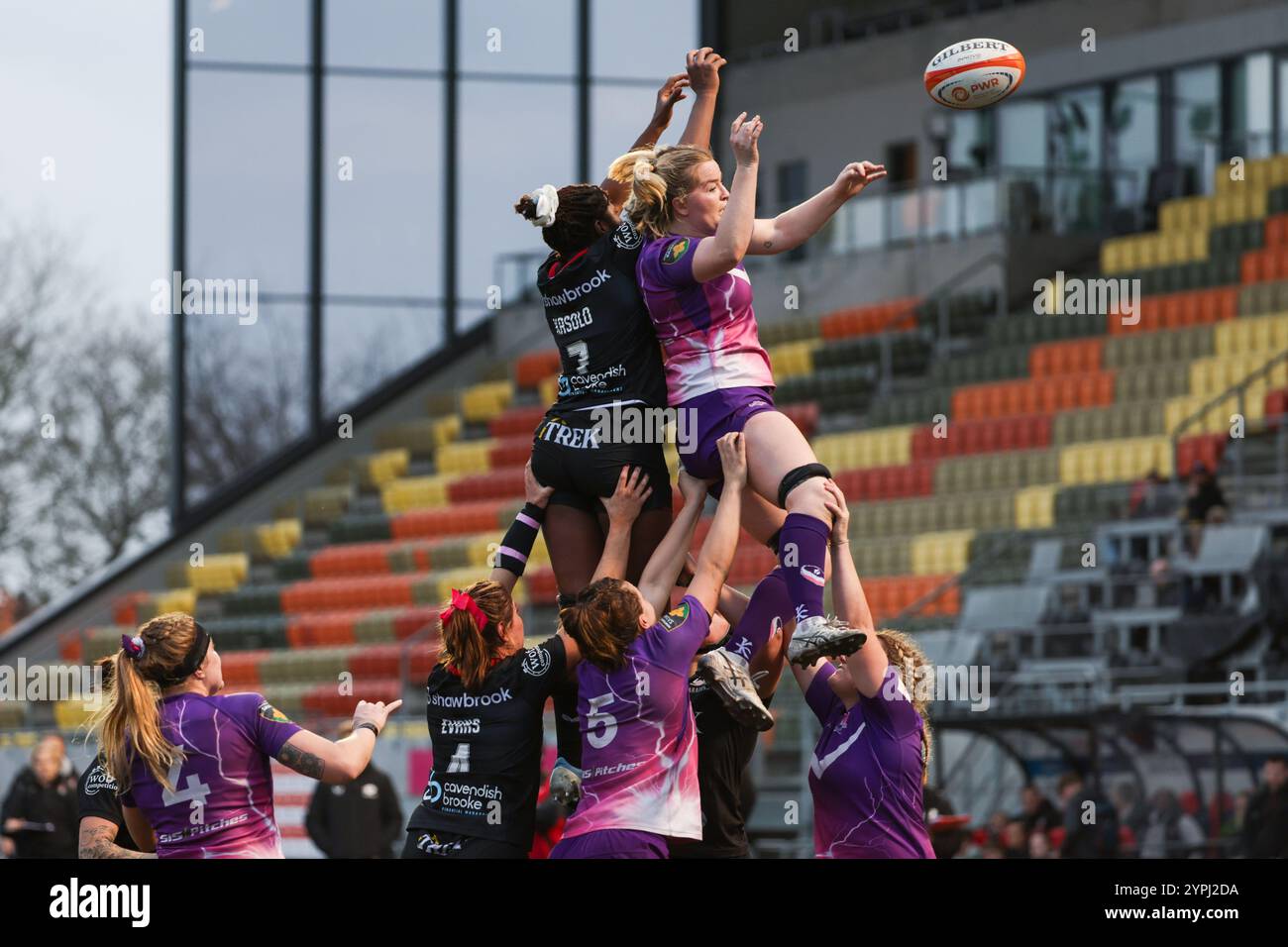 London, Großbritannien. November 2024 30. Saracens Women gegen Loughborough Lightning Women Match im StoneX Stadium in Runde 7 der Premiership Women's Rugby 2024/25. UK © ️ Credit: Elsie Kibue/Alamy Live News Stockfoto