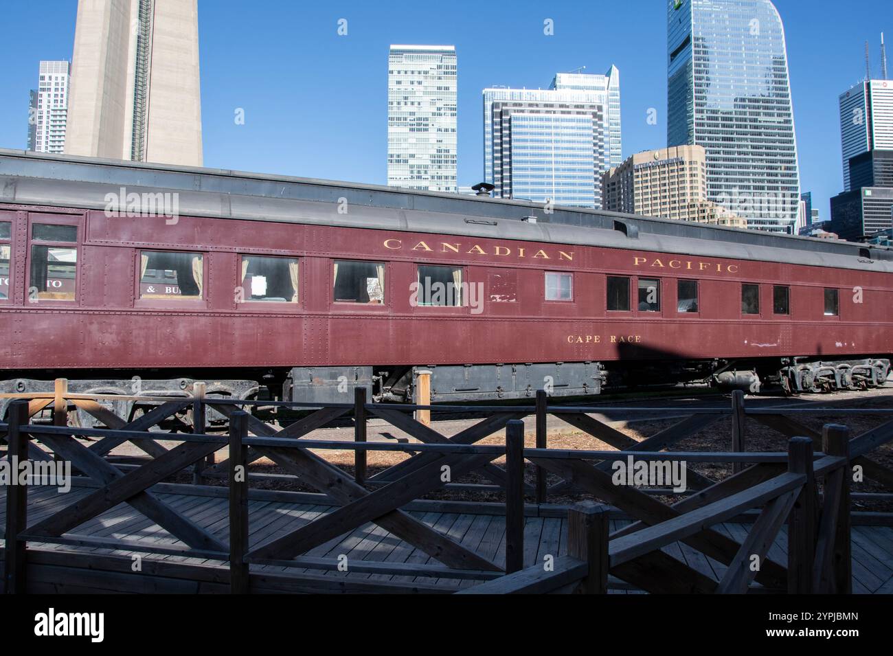 Canadian Pacific Cape Race im Roundhouse Park am Bremner Boulevard im Zentrum von Toronto, Ontario, Kanada Stockfoto