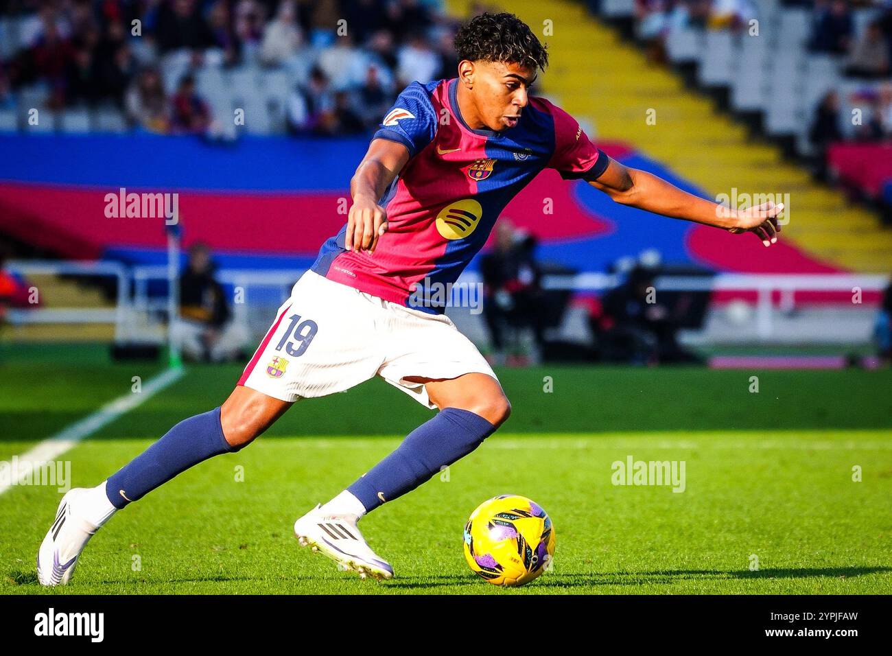 Barcelona, Espagne. November 2024 30. Lamine YAMAL von Barcelona während des spanischen Meisterschaftsspiels La Liga zwischen dem FC Barcelona und UD Las Palmas am 30. November 2024 im Estadi Olimpic Lluis Companys in Barcelona, Spanien - Foto Matthieu Mirville (J Garcia)/DPPI Credit: DPPI Media/Alamy Live News Stockfoto