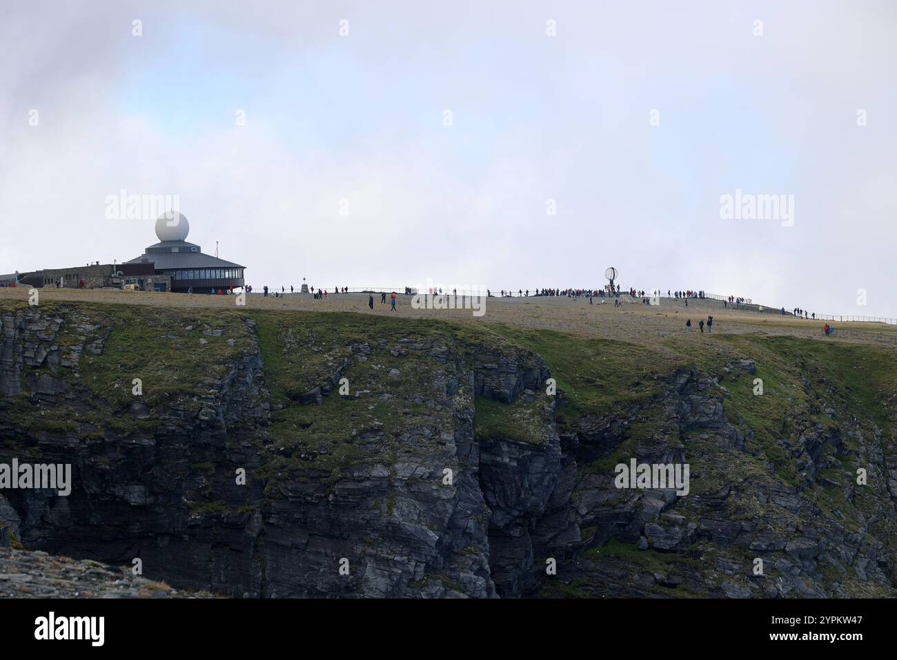 Blick auf das Gebäude auf dem Nordkap Plateau-Nordkapp, Norwegen Stockfoto