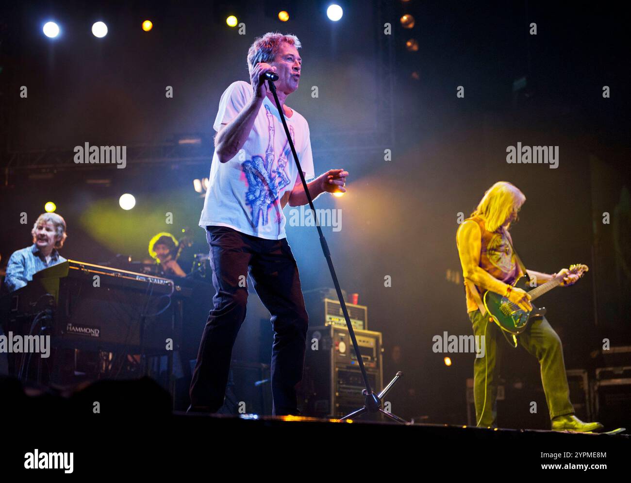 Die Heavy-Rock-Band Deep Purple gastierte am 27. November 2011 im NEC Birmingham. Ian Gillan Leadsänger, Mitte. Stockfoto