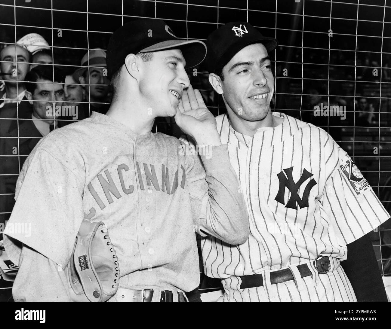 Die Cincinnati Reds Bucky Harris und Joe DiMaggio der New York Yankee – World Series 1939 Stockfoto