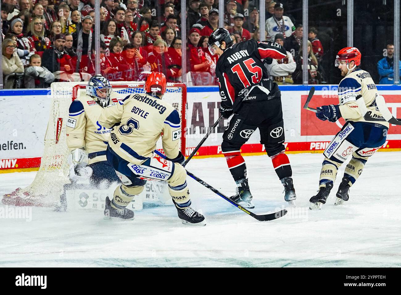 Deutschland. Dezember 2024. Eishockey Penny-DEL 22.Spieltag Koelner Haie - Schwenninger Wild Wings am 01.12.2024 in der Lanxess Arena in Köln v.l.n.r., Joacim Eriksson ( Schwenningen ), Daryl Boyle ( Schwenningen ), Louis-Marc Aubry ( Köln ), Jordan Murray ( Schwenningen ) Gemaess den Vorgaben der DEL Deutsche Eishockey Liga ist nicht die Publikation und Weiterverwertung der Aufnahmen in elektronischen Medien. Foto: Revierfoto Credit: ddp Media GmbH/Alamy Live News Stockfoto