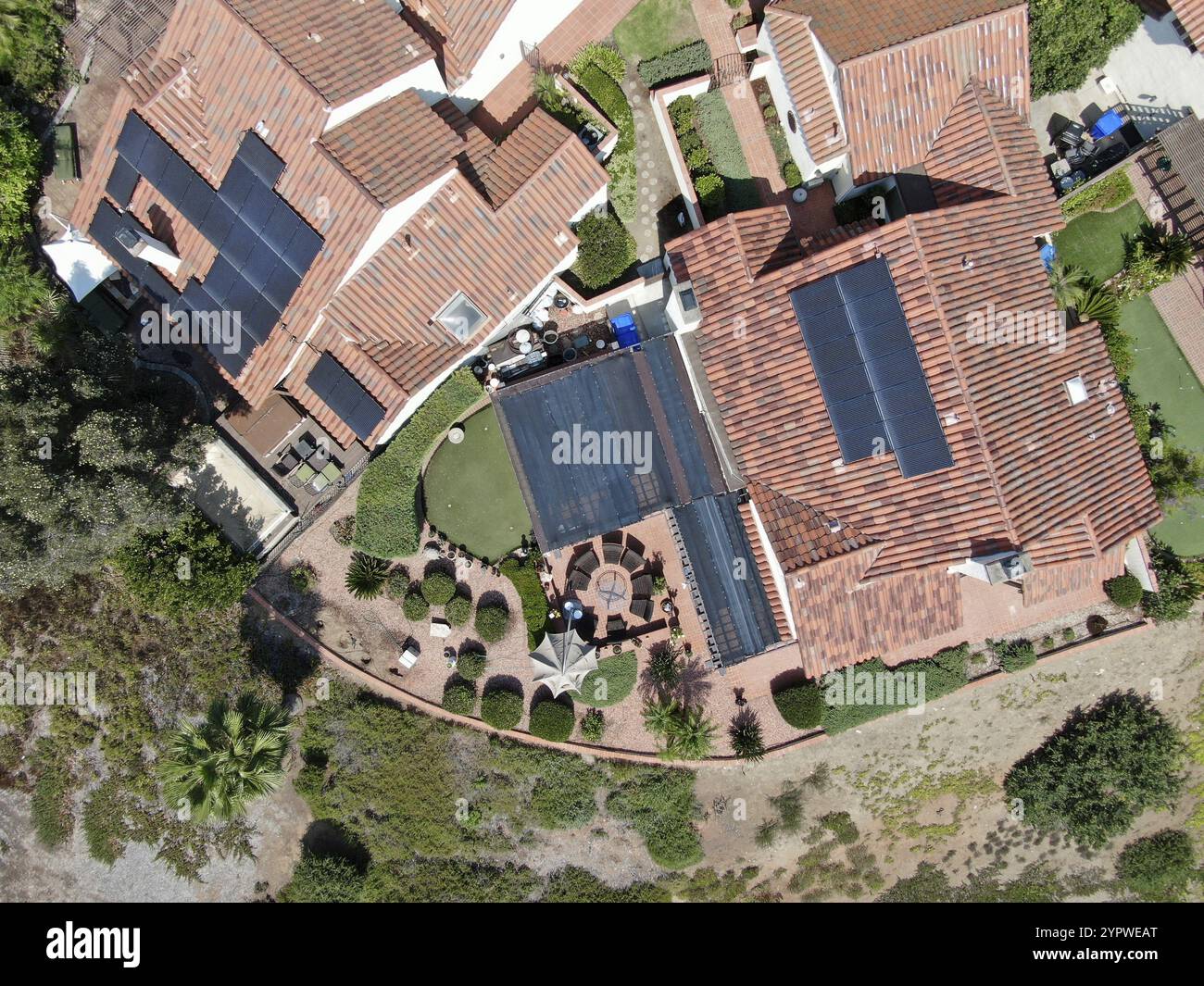 Luftaufnahme eines Wohnhauses der Mittelklasse in Rancho Bernardo, Südkalifornien, USA. August 2020 Stockfoto