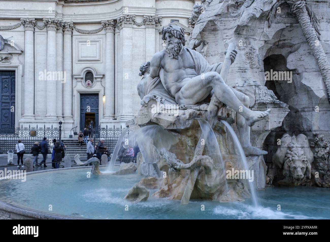 Brunnen der vier Flüsse, erbaut von Bernini im Jahr 1651, piazza Navona, Roma, Latium, Italia Stockfoto