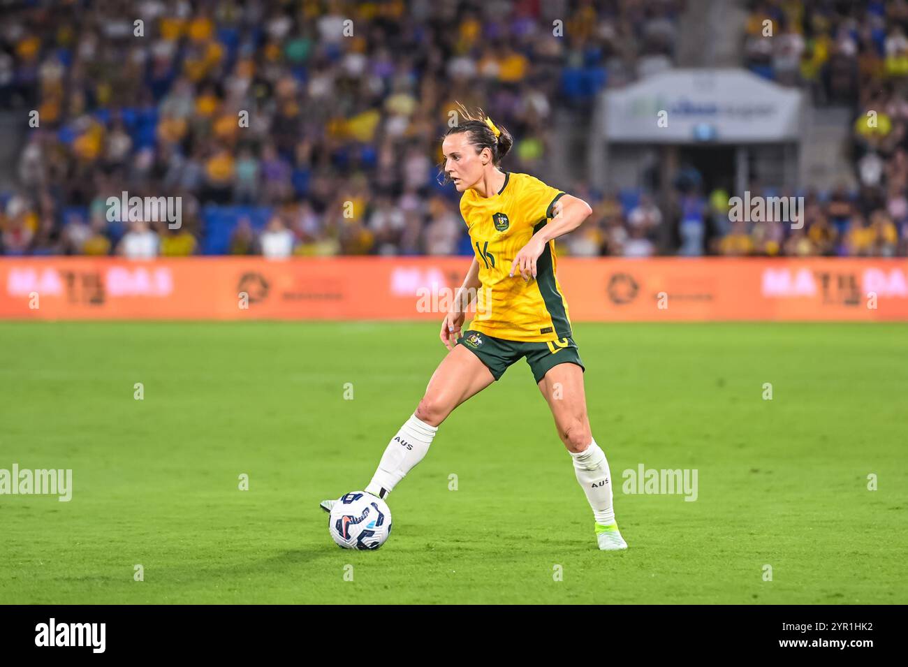 Gold Coast, Australien. Dezember 2024. Hayley Raso während eines Freundschaftsspiels zwischen der australischen Fußballnationalmannschaft der Frauen, den Matildas und Brasilien im CBUS Super Stadium/Robina Stadium am 1. Dezember 2024 in Gold Coast, Australien Credit: Tim Martorana/Alamy Live News Stockfoto