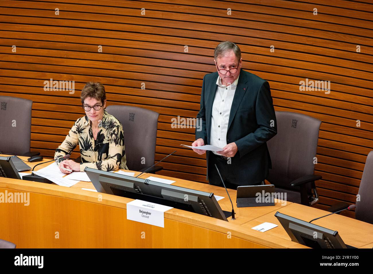 Brügge, Belgien. Dezember 2024. Poperinge-Bürgermeister Christof Dejaegher wurde während der Einsetzung und Eid-Ablegung des neuen provinzrates für die Provinz Westflandern am Montag, den 2. Dezember 2024 in Sint-Andries, Brügge, dargestellt. BELGA FOTO KURT DESPLENTER Credit: Belga Nachrichtenagentur/Alamy Live News Stockfoto