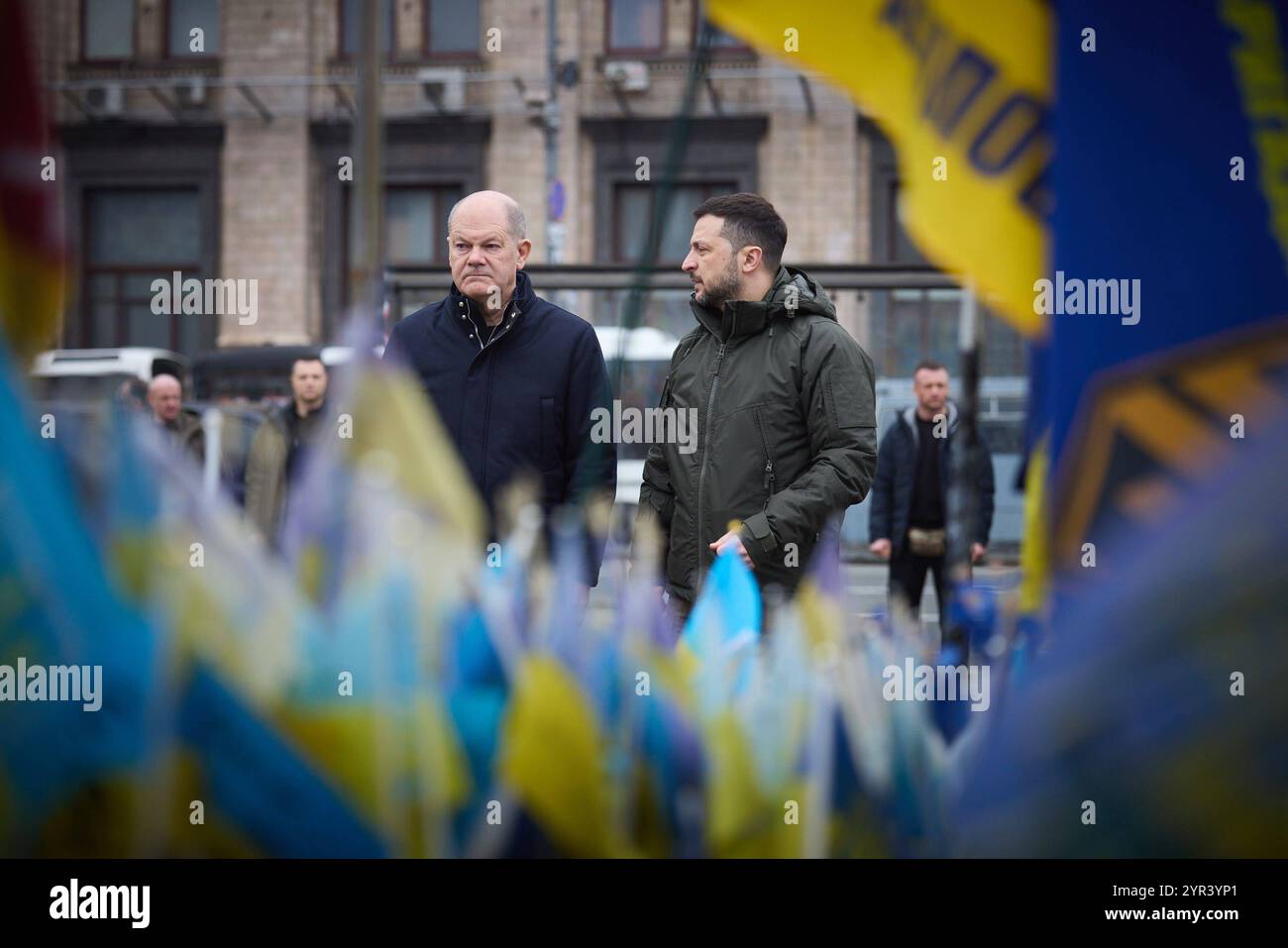 Bundeskanzler Olaf Scholz besuchte Praesident Wolodymyr Selenskyj in Kiew Bundeskanzler Olaf Scholz besuchte Praesident Wolodymyr Selenskyj in Kiew am 02.12.2024. Ukrainischer Präsident trifft sich mit Bundeskanzler. Foto:das Präsidialbüro der Ukraine über die SVEN SIMON Fotoagentur GmbH & Co. Pressefoto KG Prinzess-Luise-Str.. 41 45479 M u e l h e i m / R u h r Tel. 0208/9413250 Fax. 0208/9413260 GLS Bank BLZ 430 609 67 Kto. 4030 025 100 IBAN DE75 4306 0967 4030 0251 00 BIC GENODEM1GLS www.svensimon.net Kiew Ukraine *** Bundeskanzler Olaf Scholz besucht Präsident Wolodymyr Selenskyj Stockfoto