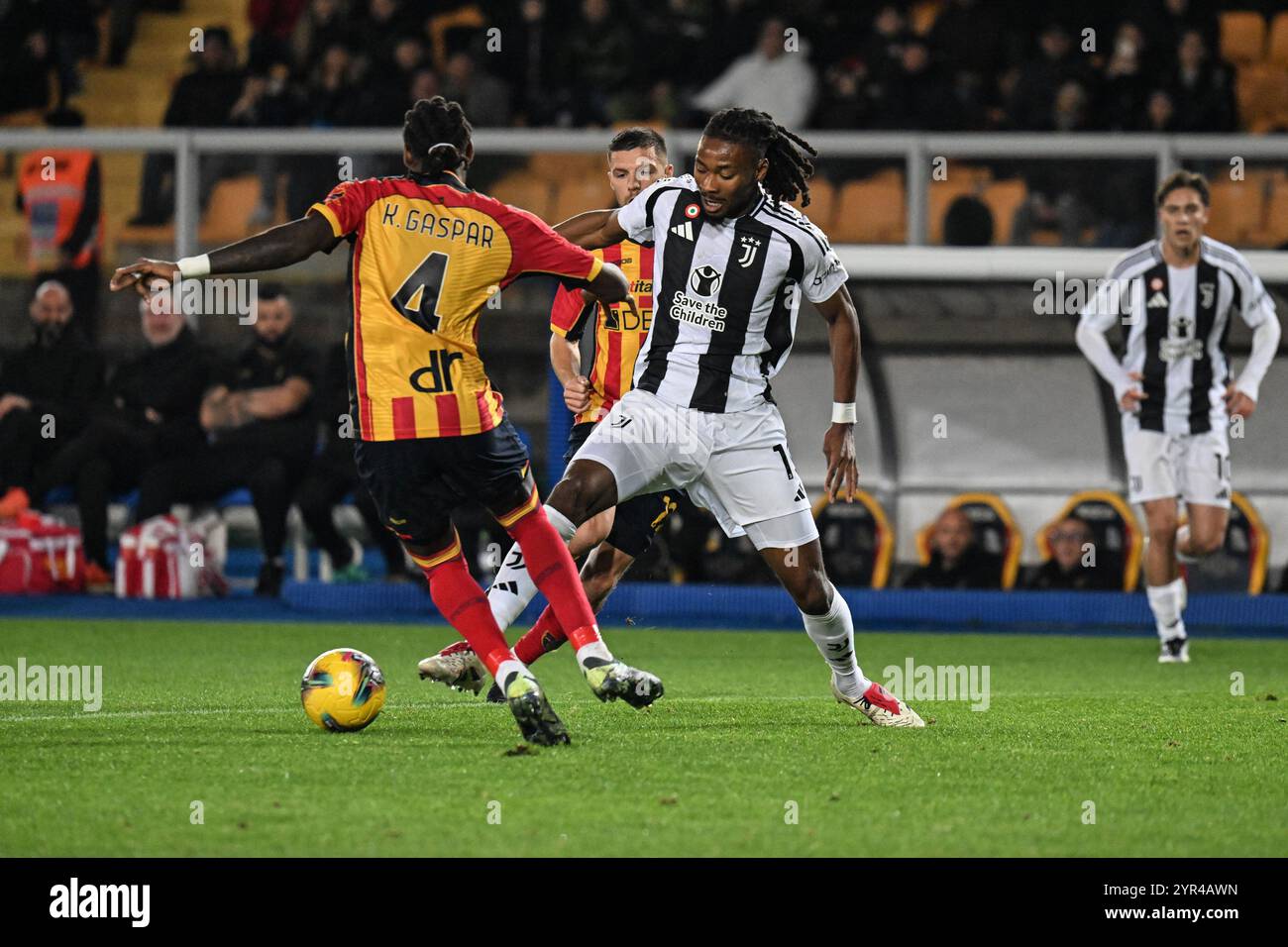 Khephren Thuram (Juventus FC) in Aktion während des Spiels US Lecce vs Juventus FC, italienische Fußball Serie A in Lecce, Italien, 01. Dezember 2024 Stockfoto