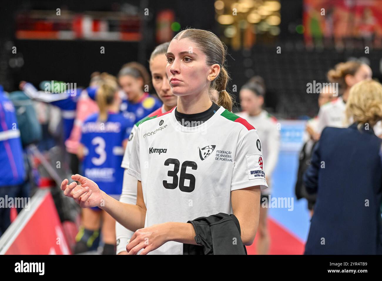 Mariana Ferraz Costa (Portugal, #36) ist entäuscht/enttaeuscht. SUI, Portugal - Frankreich, Frauen-Handball, Frauen EHF EURO 2024, 3. Spieltag, Gruppe C, 02.12.2024 Foto: Eibner-Pressefoto/Thomas Hess Stockfoto