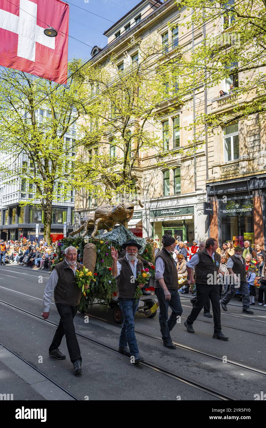 Parade der Gildenmänner in historisch gekleideter Kleidung, Sechselaeuten oder Saechsilueuete, Zürcher Frühlingsfest, Zürich, Schweiz, Europa Stockfoto