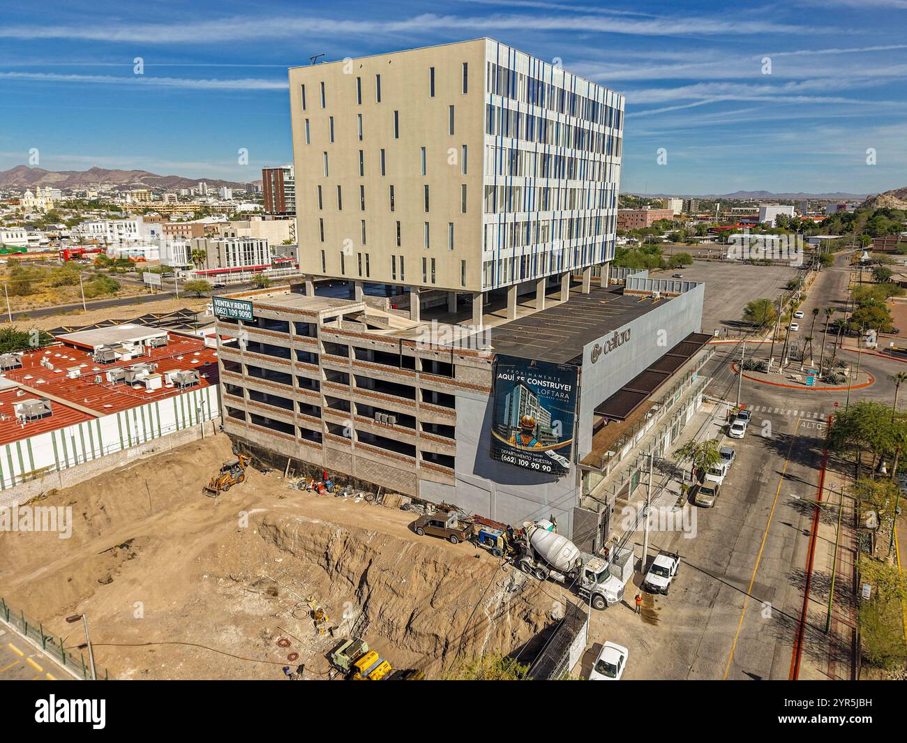 Celtara Cima, das Teil des Cima Krankenhauses und des Cima Medical Tower ist, Immobilien in Vado del Río in Hermosillo Mexiko. (Foto: Luis Gutierrez / NortePhoto) Celtara Cima que forma parte de Hospital Cima y torre medica Cima, bienes raices en el Vado del rio en Hermosillo Mexiko. (Foto: Luis Gutierrez / NortePhoto) Stockfoto