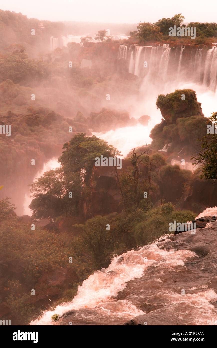 Iguazu Falls Argentinien Seite, mehrere Wasserfälle Natur Landschaft, Argentinien Landschaft, Argentinien Südamerika Reisen Stockfoto
