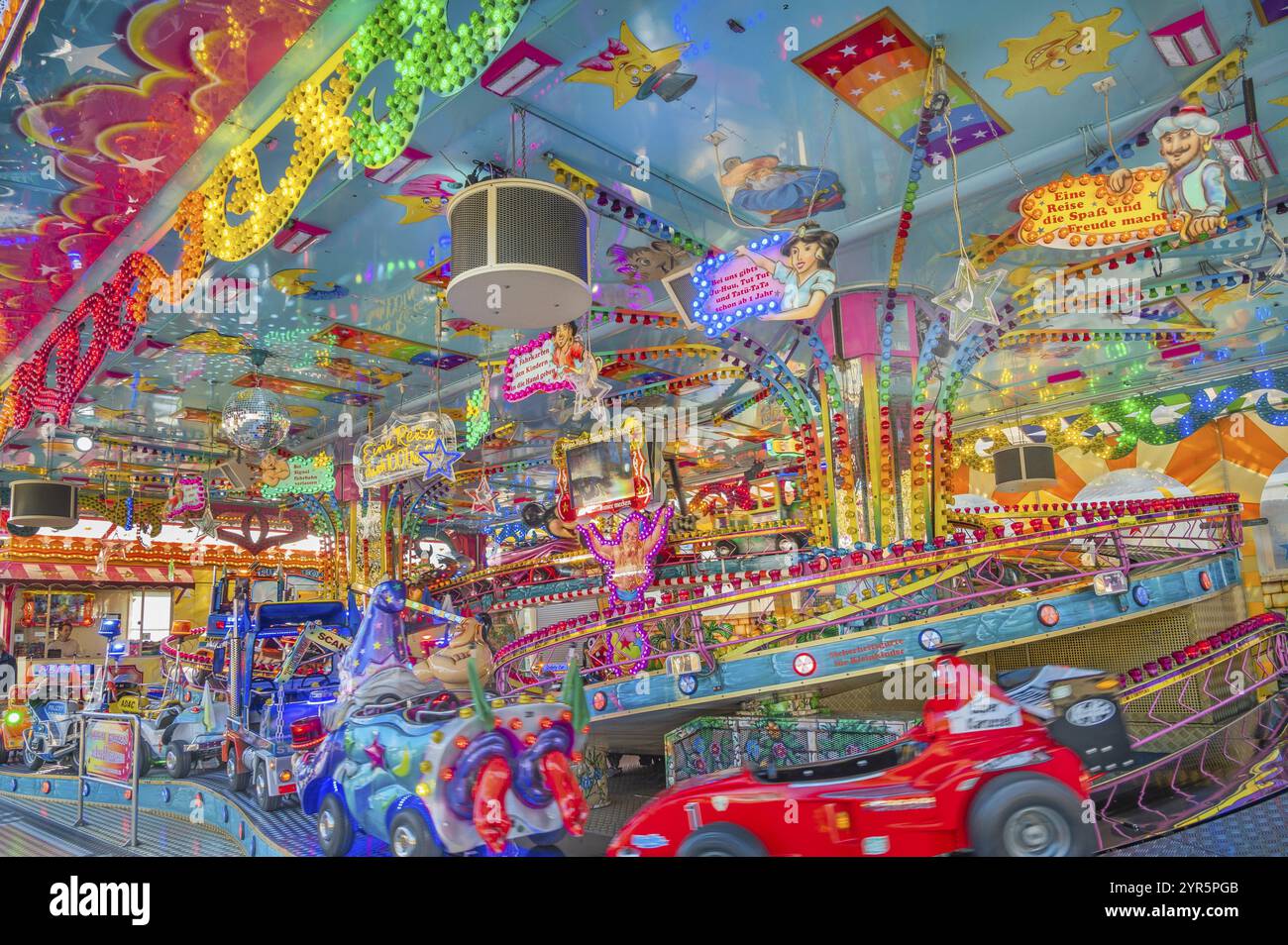 Kinderkarussell, Katreinemarkt, Kempten, Allgaeu, Bayern, Deutschland, Europa Stockfoto