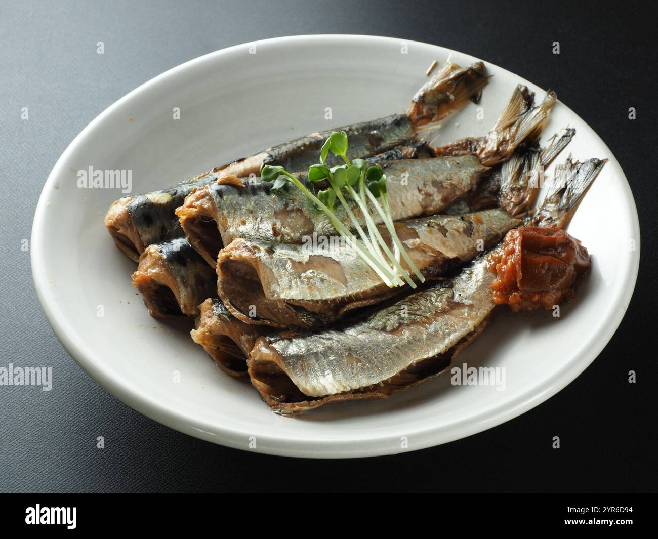 Gekochte Sardine mit Ume Pflaume Stockfoto