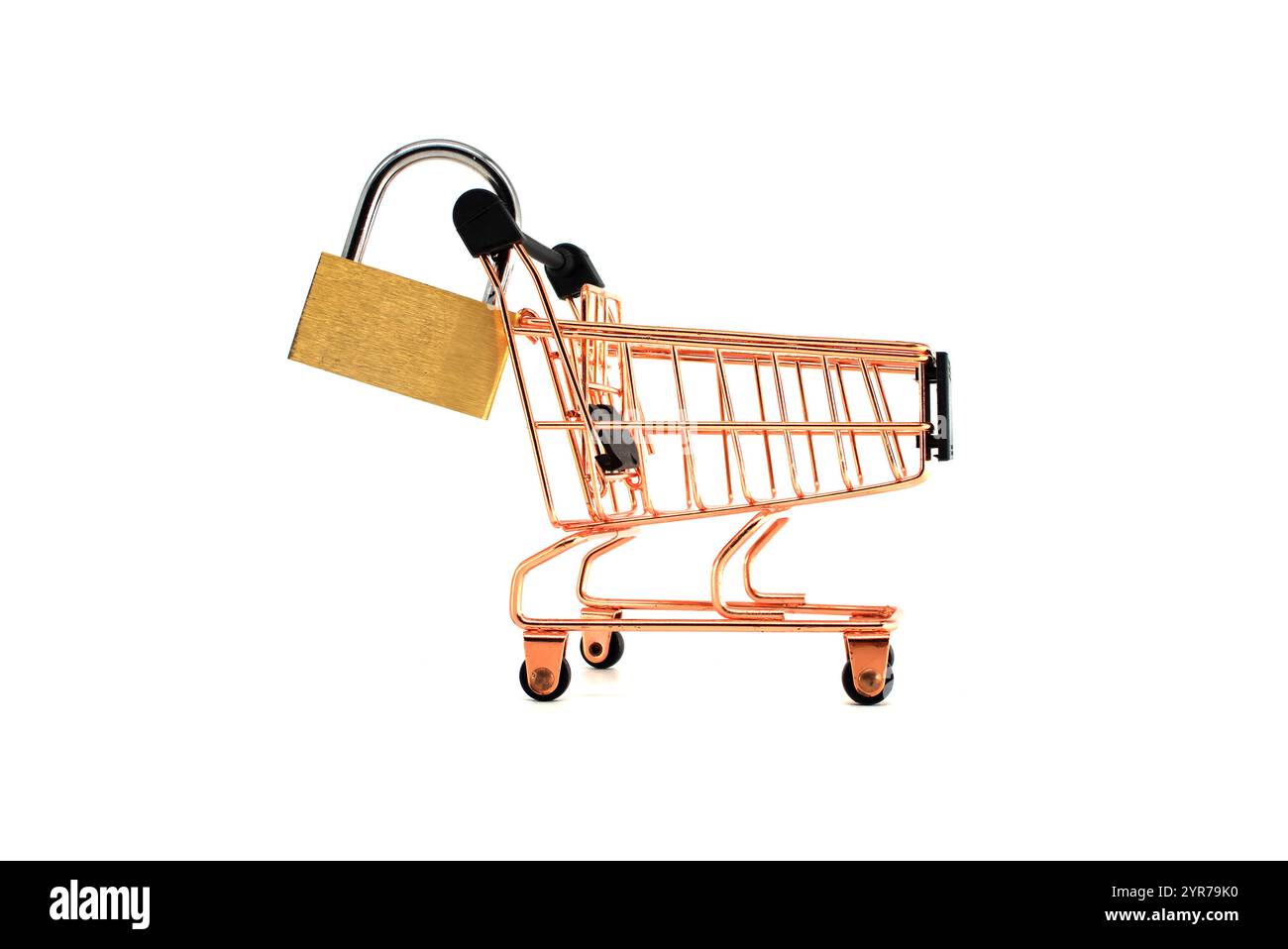 Abbildung eines Warenkorbs mit einem Schloss, das Sicherheit und Schutz im Einzelhandel und Online-Shopping symbolisiert. Stockfoto