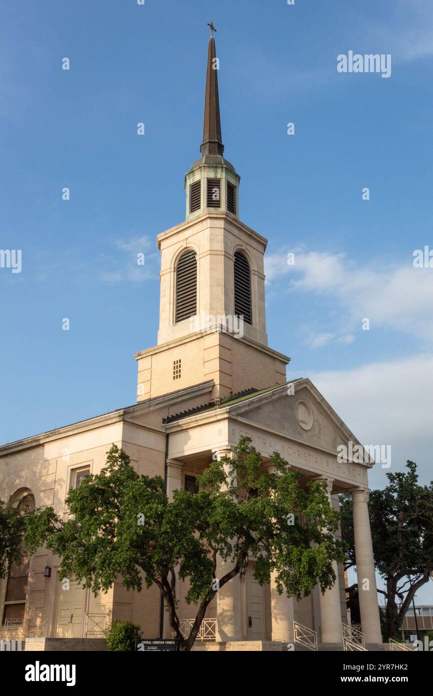 San Antonio Central Christian Church Gebäude in San Antonio Texas. Foto an einem schönen Tag im blauen Himmel Stockfoto