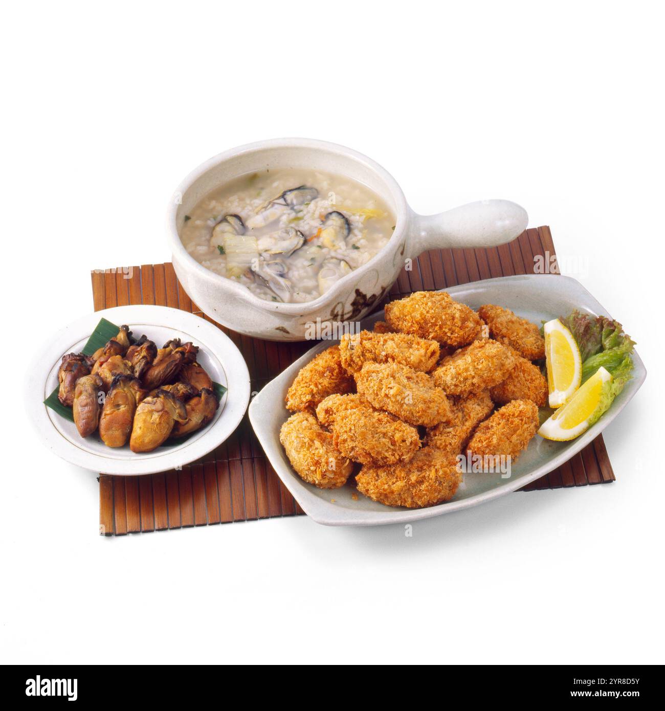 Gebratene Austern, geräucherte Austern, Austernbrei Stockfoto