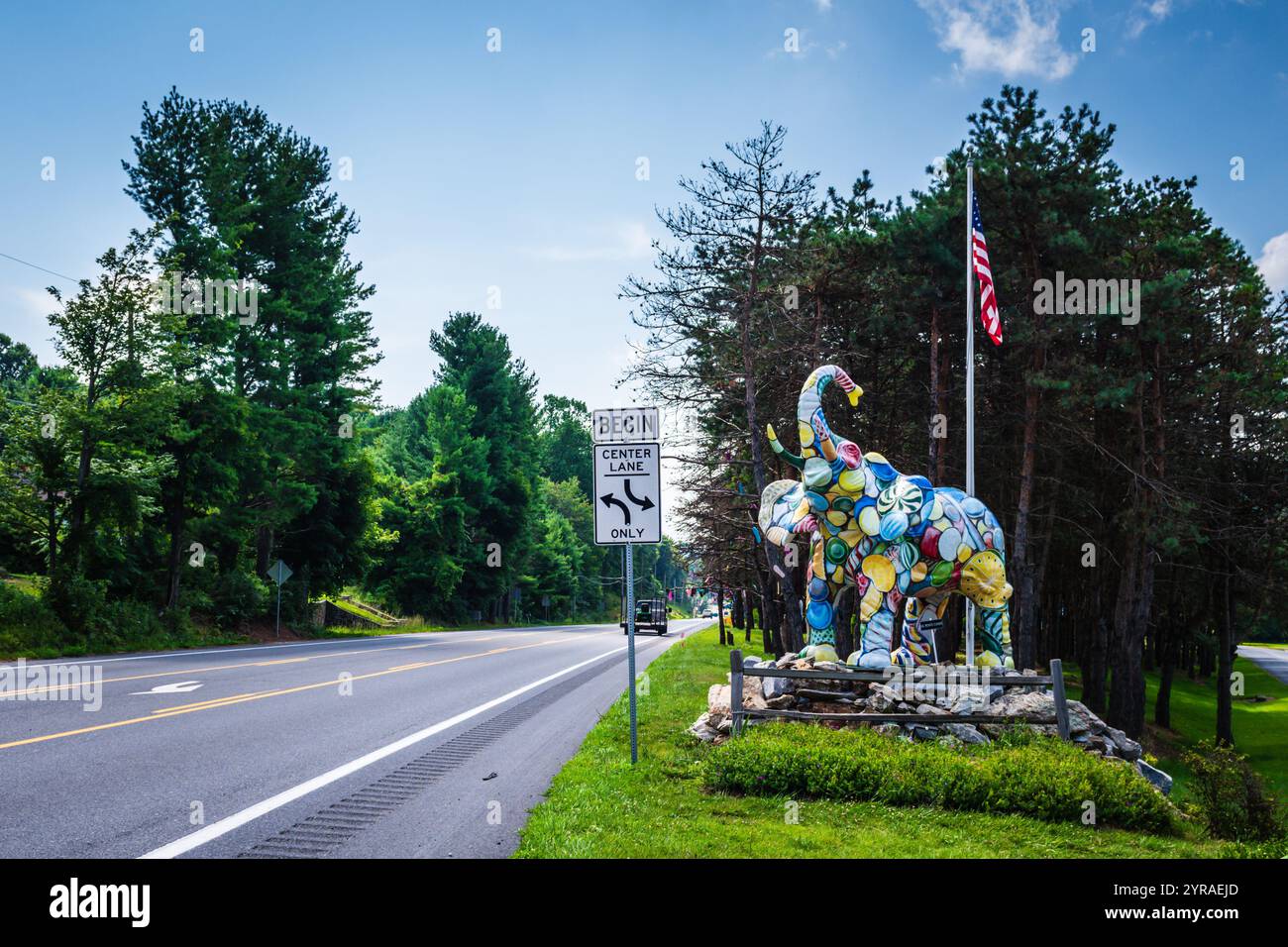 Ein langjähriges familiengeführtes Geschäft mit einer riesigen Auswahl an Süßigkeiten, hausgemachtem Fudge und einem Teekannen-Museum ist eine ungewöhnliche Touristenattraktion entlang des Lincol Stockfoto