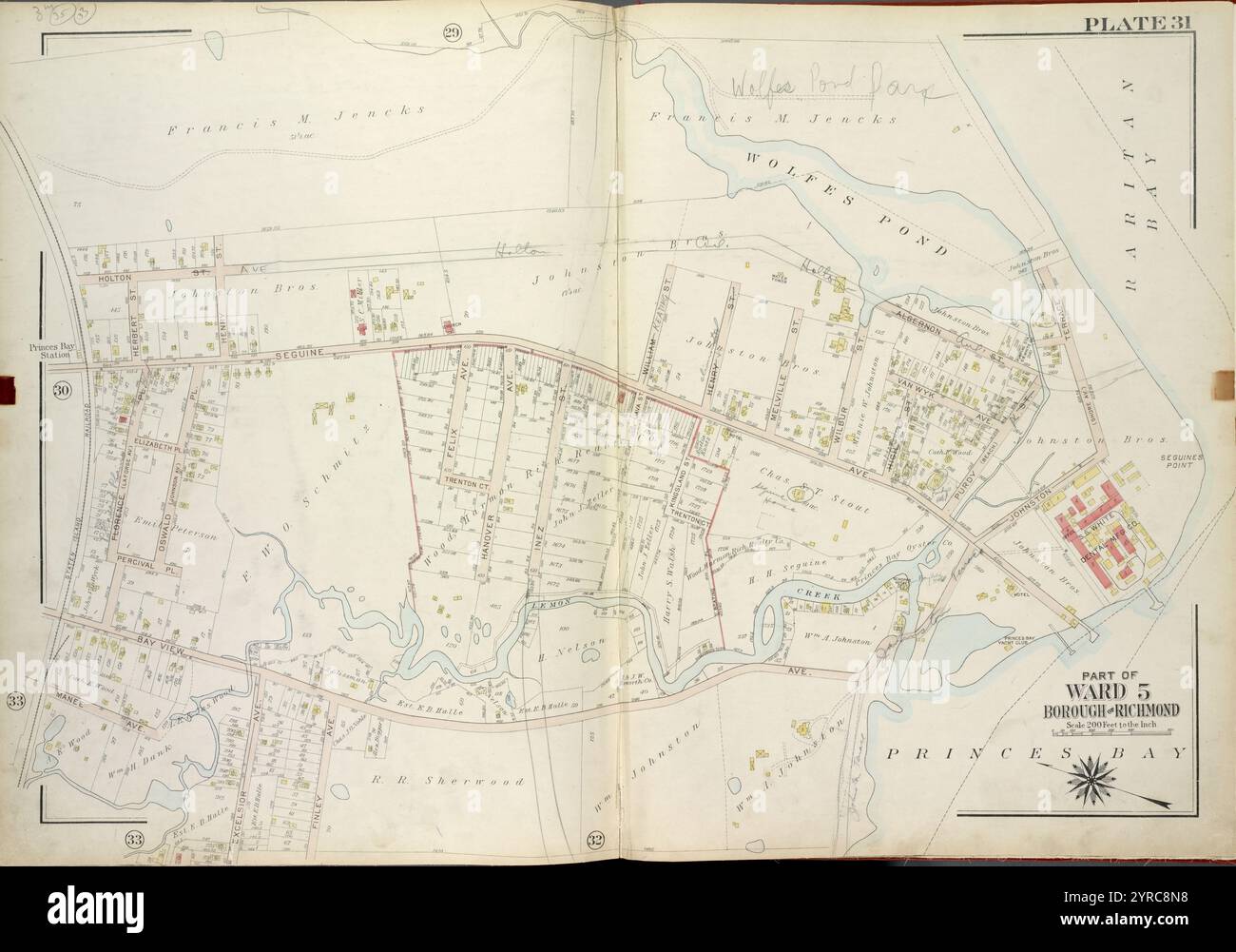 Plate 31, Teil von Ward 5 [Karte gebunden durch Holton St, Henry St, Seguine Ave, William St, Melville St, Wilbur St, Algernon St, Johnson Terrace (Shore Ave), Lemon Creek, Bay View Ave, Finley Ave, Excelsior Ave, Manee Ave, Staten Island Rail Road] 1917 von Bromley, George Washington Stockfoto