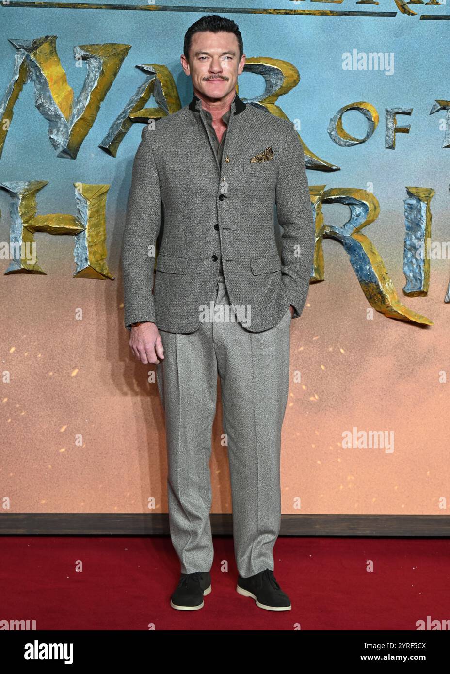 LONDON, GROSSBRITANNIEN. Dezember 2024. Luke Evans wird am 13. Dezember 2024 in Großbritannien und Irland von Warner Bros. Veröffentlicht Fotos am Odeon Luxe Leicester Square, London, Großbritannien. (Foto von 李世惠/siehe Li/Picture Capital) Credit: Siehe Li/Picture Capital/Alamy Live News Stockfoto