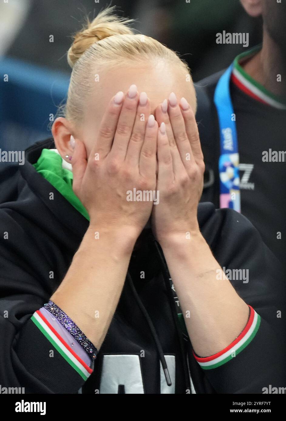 Paris, Frankreich. August 2024. Alice D’Amato aus Italien reagiert auf die Goldmedaille im Women's Balance Beam Final bei den Olympischen Spielen 2024 in Paris, Frankreich am Montag, den 5. August 2024. Foto: Pat Benic/UPI Credit: UPI/Alamy Live News Stockfoto