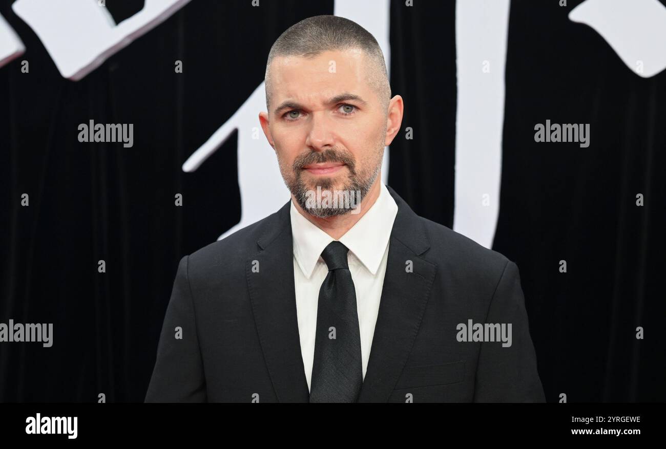 Berlin, Deutschland. Dezember 2024. Regisseur Robert Eggers kommt zur Weltpremiere des Films „Nosferatu – die Untoten“ ins Kino Zoo Palast. Quelle: Jens Kalaene/dpa/Alamy Live News Stockfoto