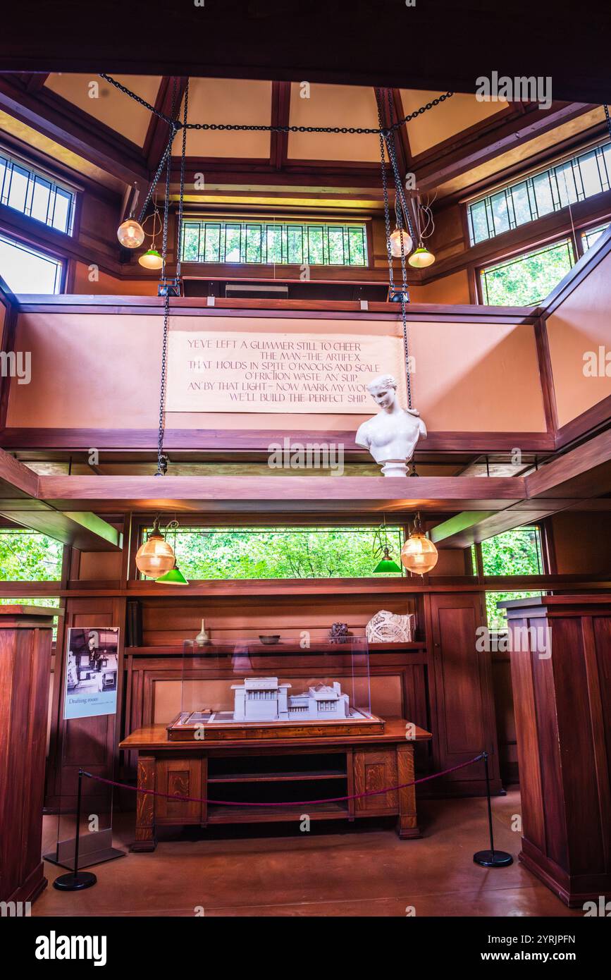 Chicago, IL USA - 21. Juli 2017: Das Frank Lloyd Wright Home and Studio ist ein historisches Haus und Designstudio in Oak Park, Illinois Stockfoto Chicago, IL USA - 21. Juli 2017: Das Frank Lloyd Wright Home and Studio ist ein historisches Haus und Designstudio in Oak Park, Illinois Stockfoto