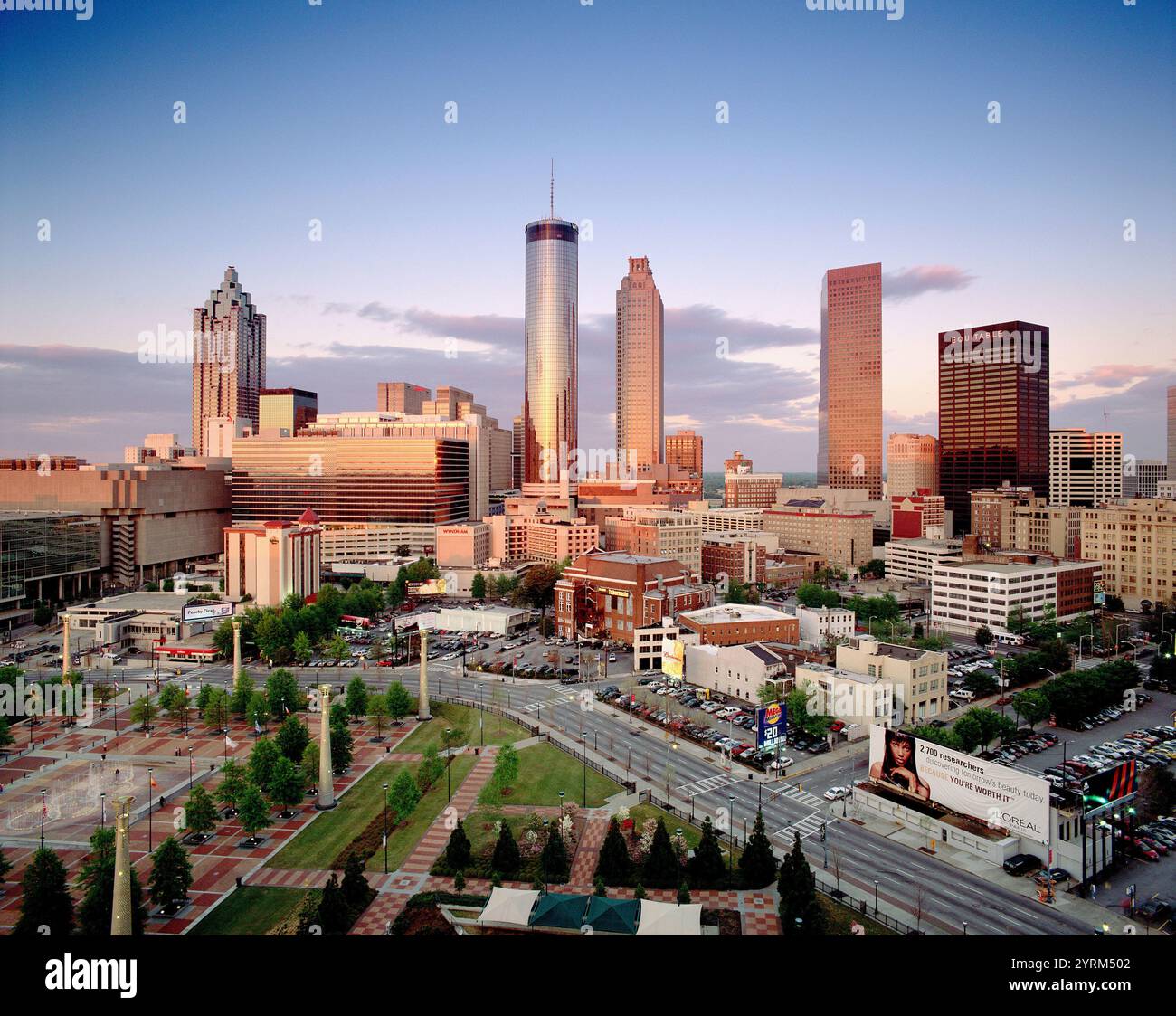 Downtown Skyline bei Sonnenuntergang vom CNN Center. Atlanta. Georgien, USA Stockfoto
