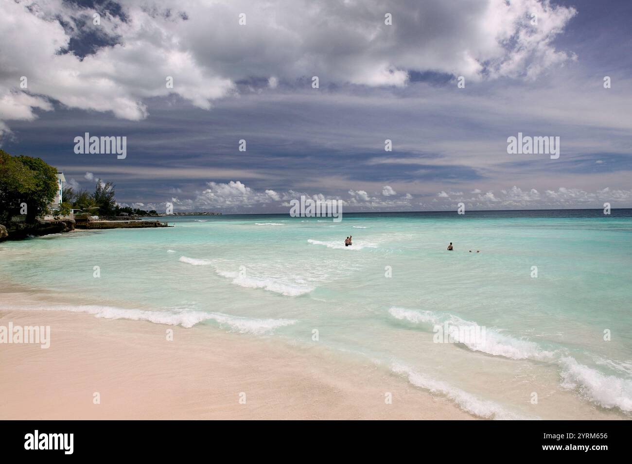 Barbados, St. Lawrence Gap: Blick auf Dover Beach (NR) Stockfoto