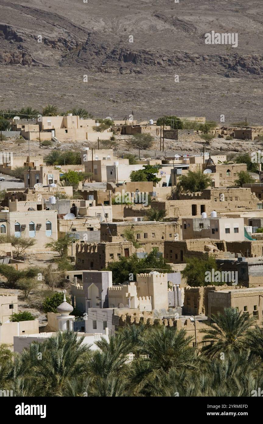 OMAN-Western Hajar Mountains-Al Hamra: Stadtblick Stockfoto