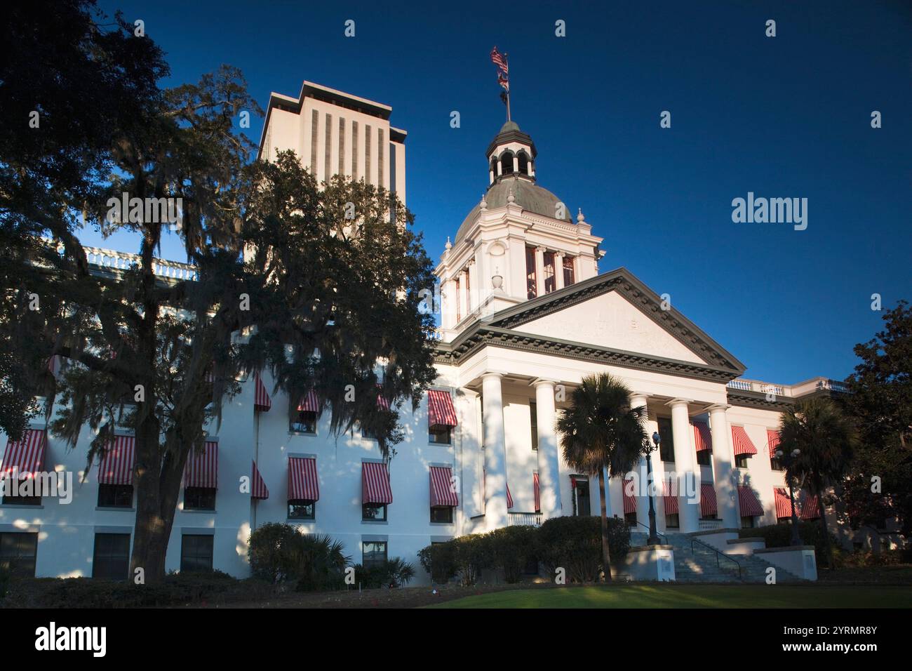 USA, Florida, Tallahassee, alte und neue Gebäude des State Capitol, Morgen Stockfoto