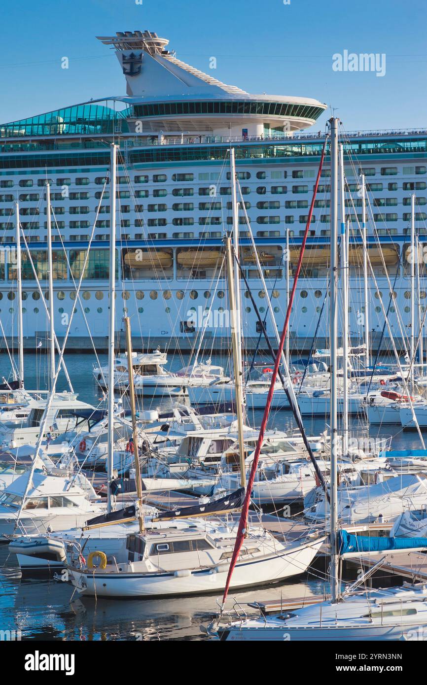 Frankreich, Korsika, Departement Corse-du-Sud, Korsika West Coast Region, Ajaccio, Kreuzfahrtschiff Stockfoto