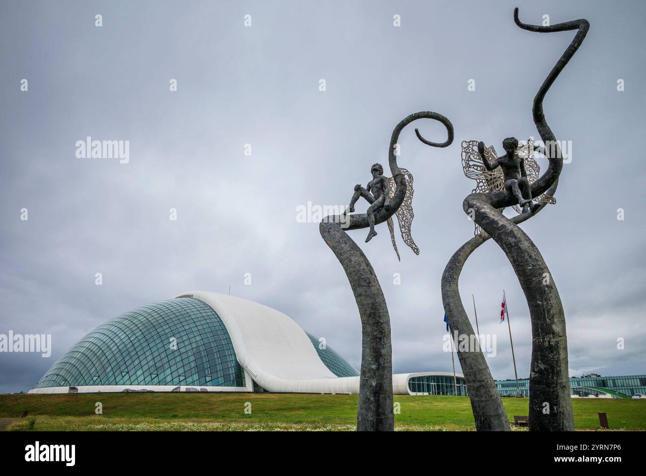 Georgien, Kutaisi, georgianisches Parlamentsgebäude, erbaut 2012. Stockfoto