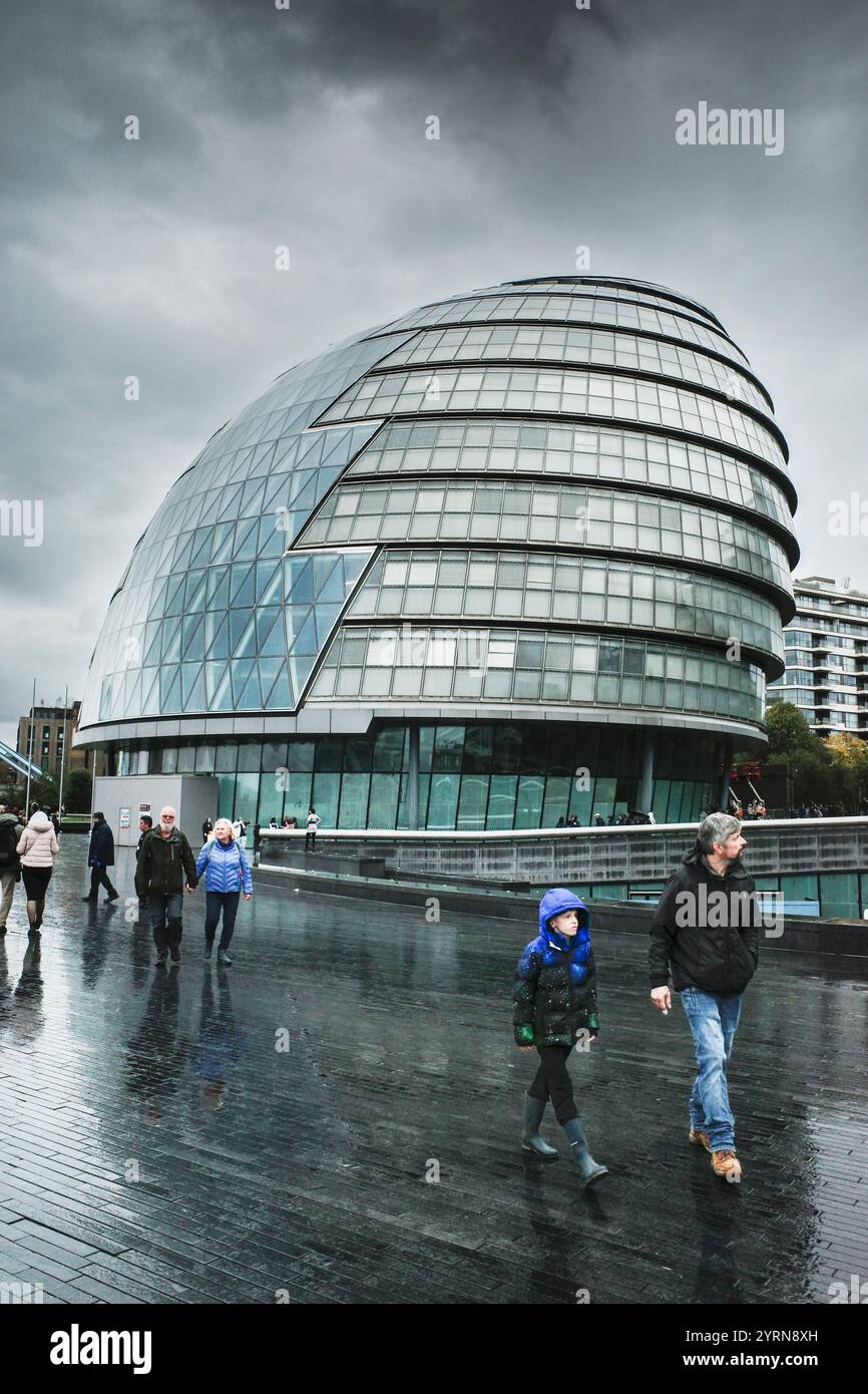 Das ikonische Rathaus am South Bank in Southwark in London in Großbritannien in Europa. Stockfoto