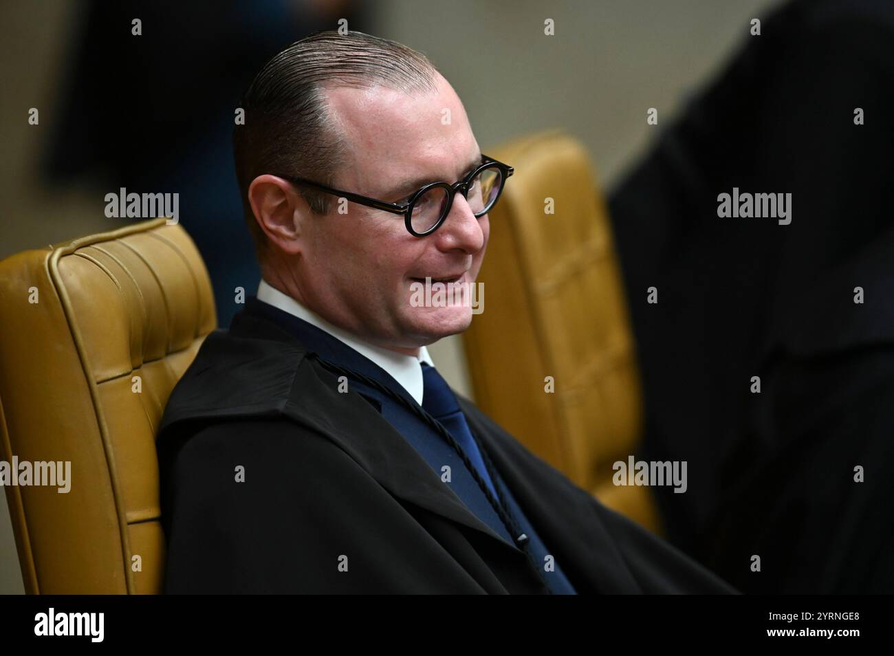 Brasília, DF - 04.12.2024: STF VOLTA A DISCUTIR PLATAFORMAS DIGITAIS - diesen Mittwoch (4) während einer Plenarsitzung nehmen die Minister des Bundesgerichtshofs (SFT) die Diskussion über die Verantwortung digitaler Plattformen für von Nutzern als kriminell eingestufte Inhalte wieder auf. (Foto: Ton Molina/Fotoarena) Stockfoto