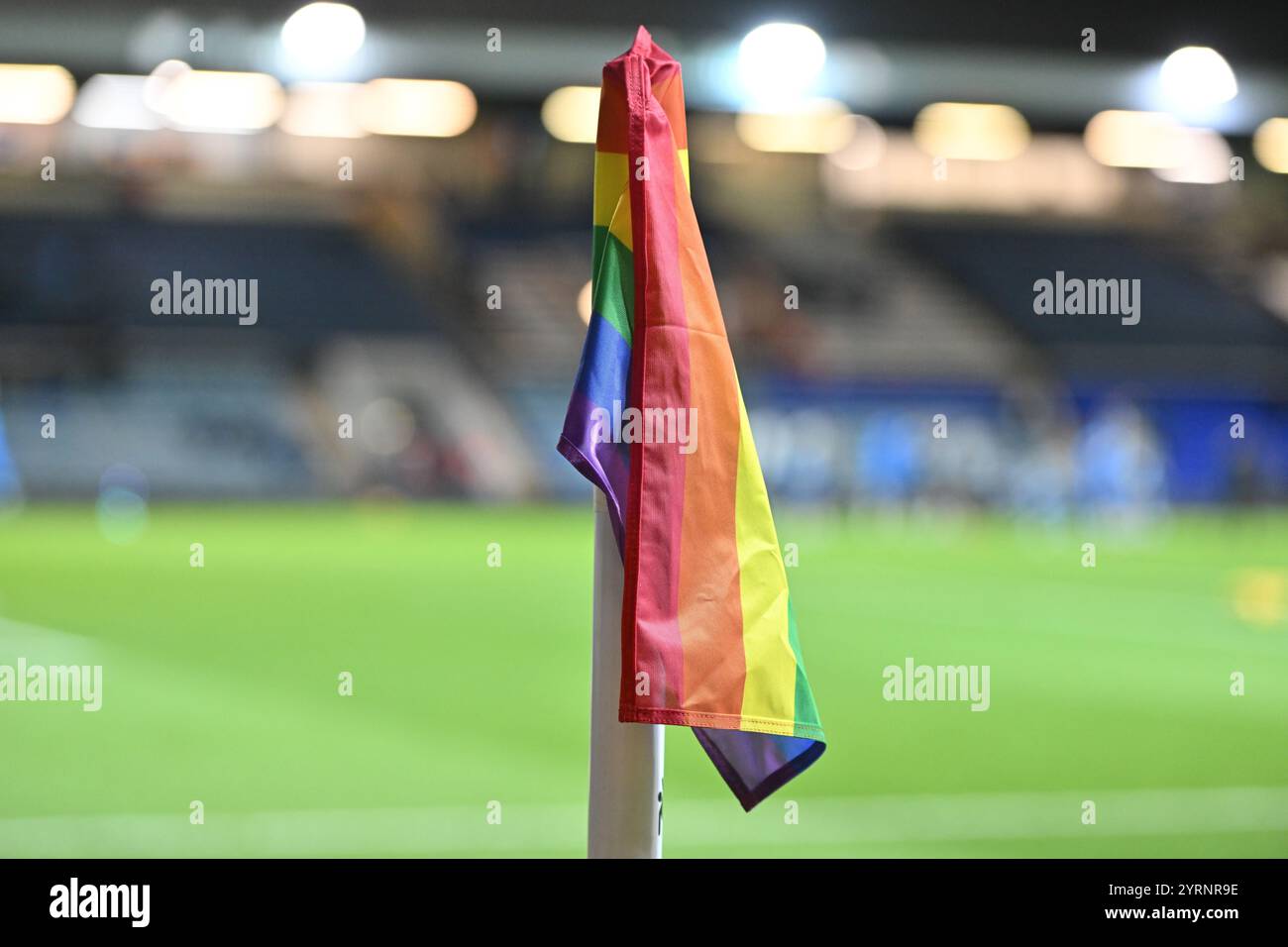 Allgemeiner Blick auf das Innere des Stadions während des Spiels der Sky Bet League 1 zwischen Peterborough United und Burton Albion im Weston Homes Stadium, Peterborough am Mittwoch, 4. Dezember 2024. (Foto: Kevin Hodgson | MI News) Credit: MI News & Sport /Alamy Live News Stockfoto