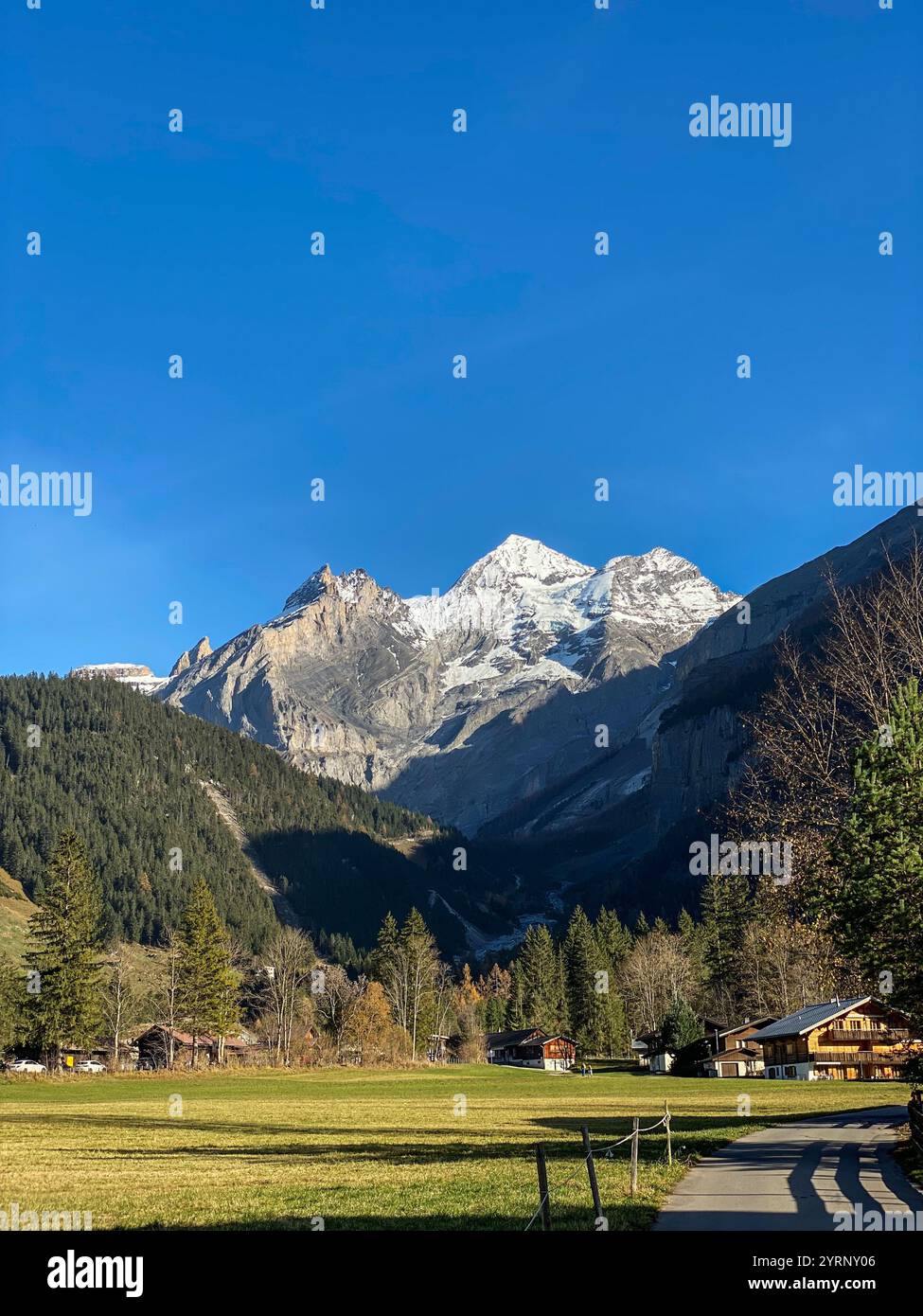 Schöne Reise in die Schweiz - Smartphone-aufgenommenes Stockfoto