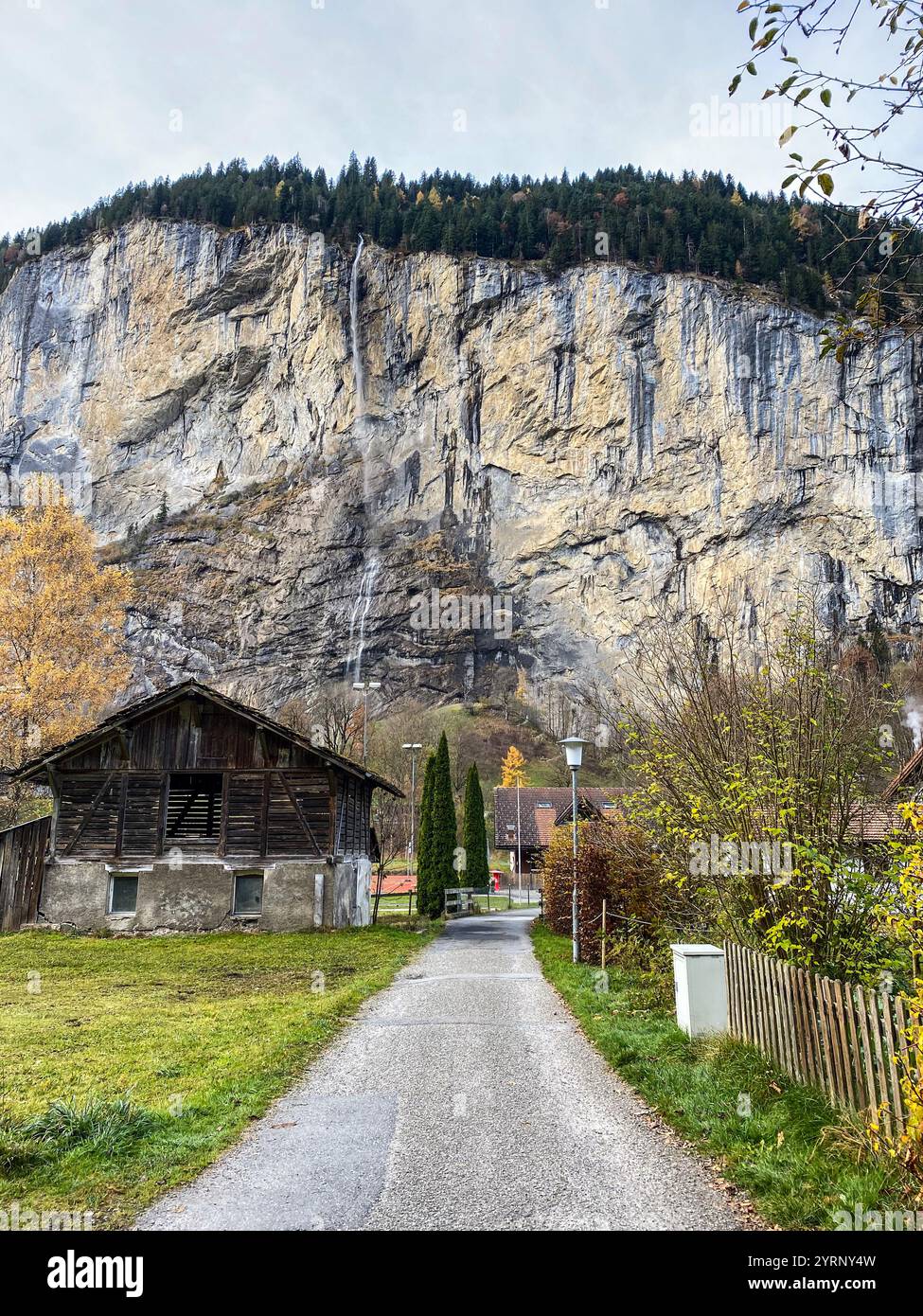 Schöne Reise in die Schweiz - Smartphone-aufgenommenes Stockfoto
