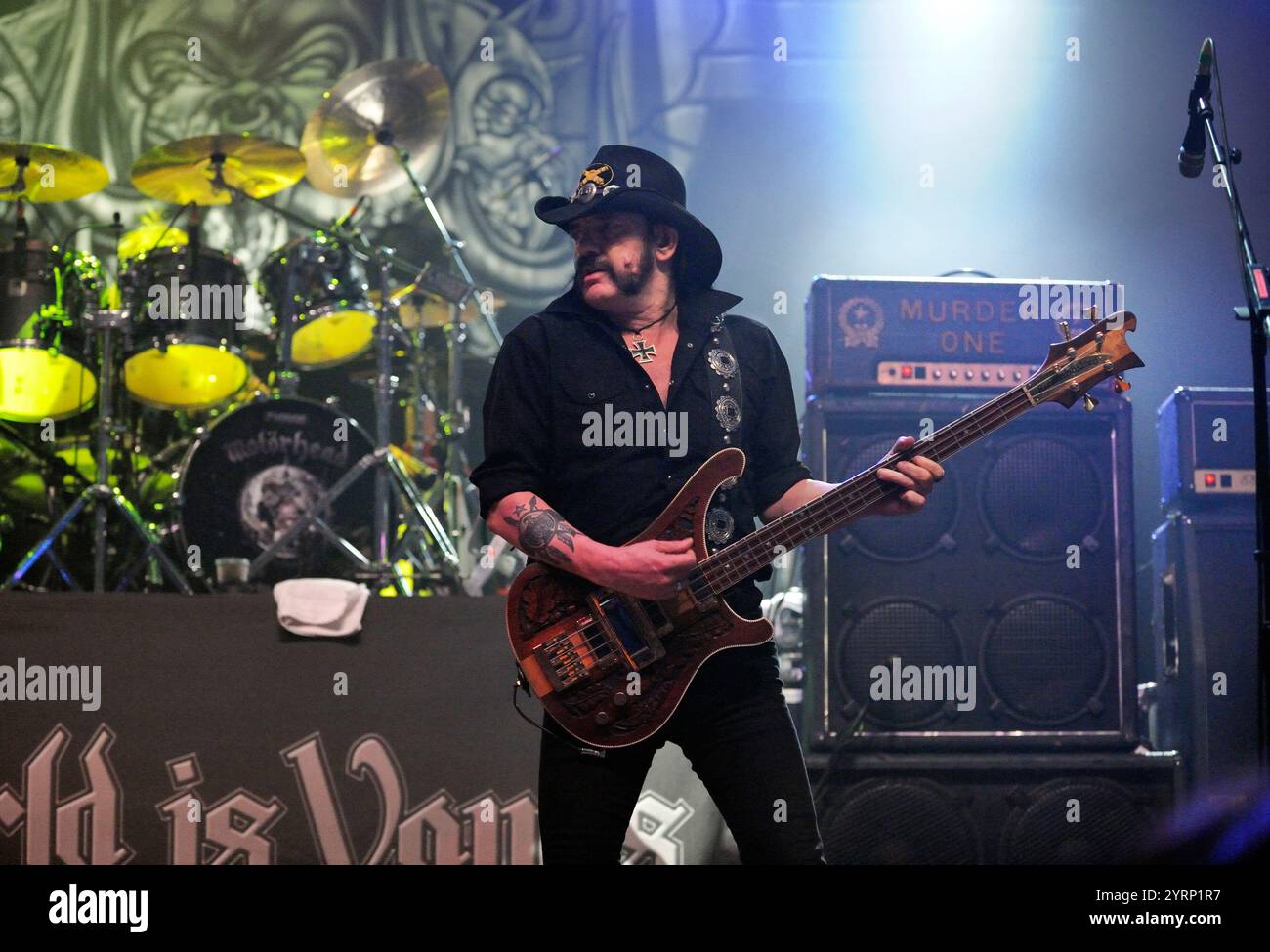 Lemmy mit seiner Band Motorhead, Konzert in der Wolverhampton Civic Hall, 24. November 2010. Stockfoto