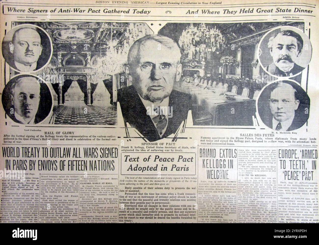 Zeitung über den Abschluss des Vertrags von 1928 über den Verzicht auf den Krieg (Kellogg-Briand-Pakt), Stockfoto Zeitung über den Abschluss des Vertrags von 1928 über den Verzicht auf den Krieg (Kellogg-Briand-Pakt), Stockfoto