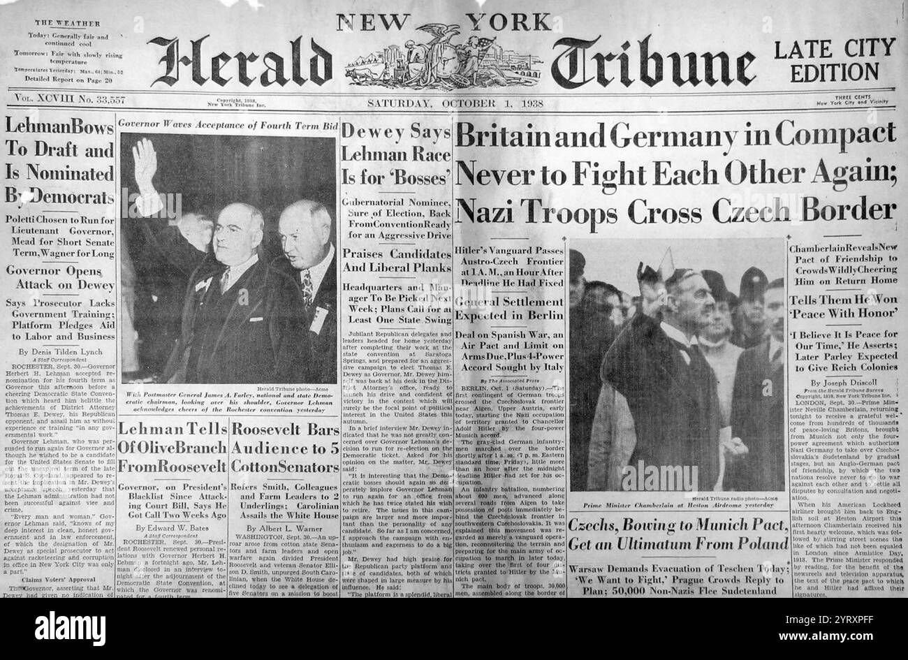 New York Herald Tribune berichtet, als der britische Premierminister Neville Chamberlain aus München zurückkehrt und "Frieden in unserer Zeit" erklärt. Das Münchner Abkommen wurde am 30. September 1938 von Deutschland, Großbritannien, der Französischen Republik und Italien geschlossen. Es sah die deutsche Annexion eines Teils der Tschechoslowakei vor, das Sudetenland, in dem mehr als drei Millionen Menschen lebten, hauptsächlich ethnische Deutsche. Stockfoto