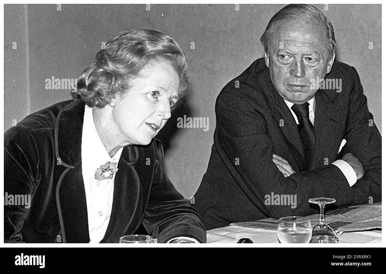 Airey Neave mit Margaret Thatcher. 1975. Airey Neave, (1916 ? 30. März 1979) war ein britischer Soldat, Rechtsanwalt und Parlamentsabgeordneter von 1953 bis zu seiner Ermordung im Jahr 1979. Stockfoto